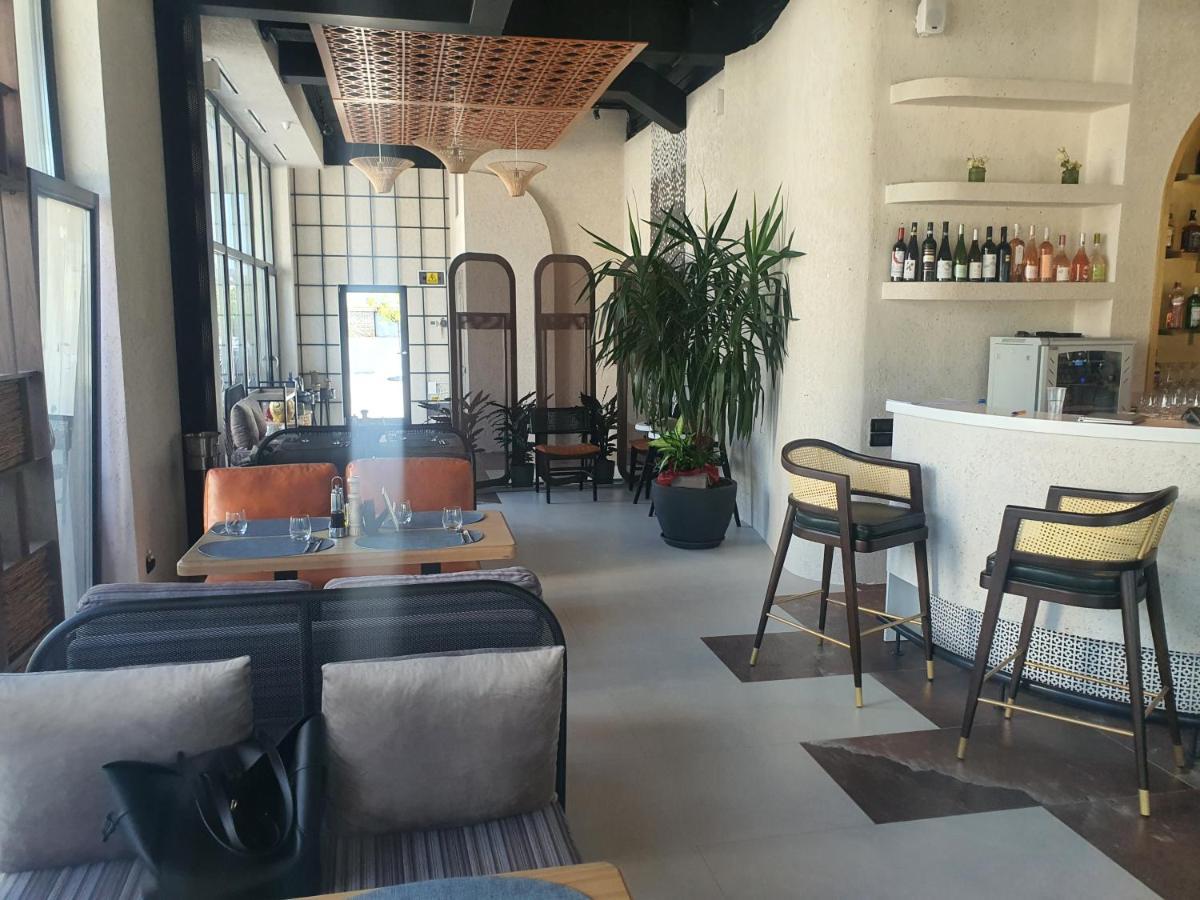 Grey Residence Apartments Tunari  ภายนอก รูปภาพ